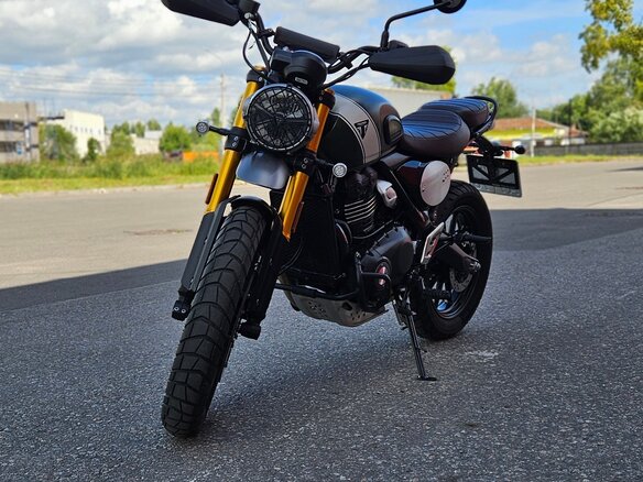 2024 Triumph Scrambler, зелёный, 620000 рублей - вид 1