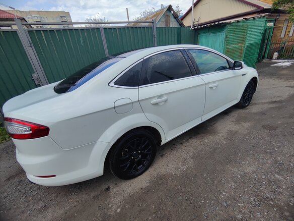 2012 Ford Mondeo IV Рестайлинг, белый, 650000 рублей - вид 10