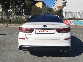 2019 Kia Optima IV Рестайлинг, белый, 1950000 рублей, вид 2