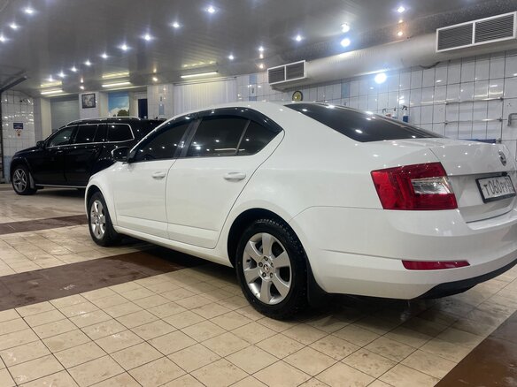 2016 Skoda Octavia III (A7), белый, 1230000 рублей - вид 8