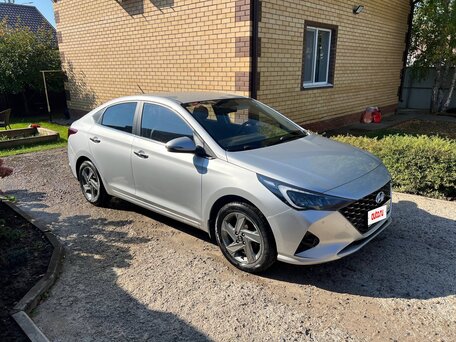 2020 Hyundai Solaris II Рестайлинг, серебристый, вид 1
