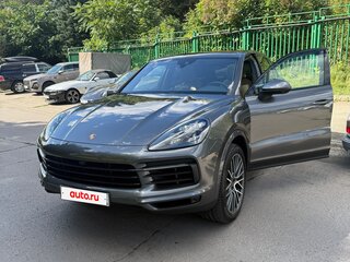 2019 Porsche Cayenne III, серый, 6350000 рублей, вид 2