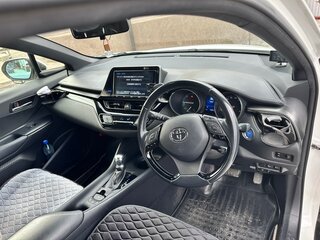 2018 Toyota C-HR I, белый, 2299000 рублей, вид 4
