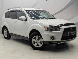 2010 Mitsubishi Outlander II Рестайлинг, белый, 890000 рублей, вид 3