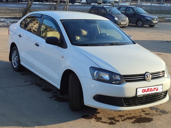 2014 Volkswagen Polo V, белый - вид 1