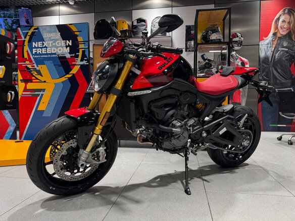 2025 Ducati Monster 937, красный, 1200000 рублей - вид 1