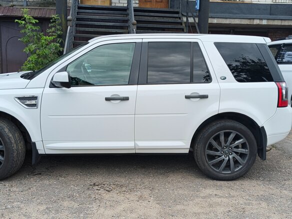 2011 Land Rover Freelander II Рестайлинг, белый - вид 7