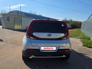 2019 Kia Soul III, серебристый, 1620000 рублей, вид 4