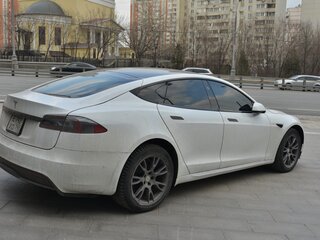 2022 Tesla Model S Long Range I Рестайлинг 2, белый, 7000000 рублей, вид 4