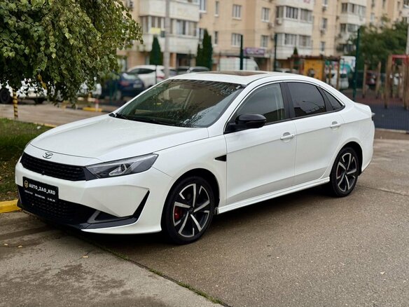 2023 Kaiyi E5, белый - вид 2