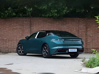 2026 Lynk & Co 10 38.2 kWh, синий, 5900000 рублей, вид 5