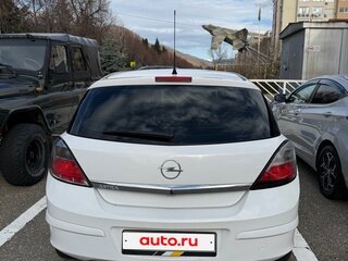 2013 Opel Astra H Рестайлинг, белый, 600000 рублей, вид 5