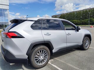 2019 Toyota RAV4 V (XA50), серебристый, 2700000 рублей, вид 3