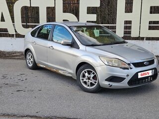 2008 Ford Focus II Рестайлинг, серебристый, 300000 рублей, вид 3