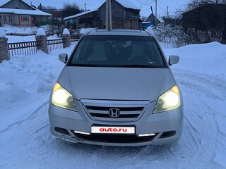 2005 Honda Odyssey (North America) III, серебристый, 1200000 рублей, вид 1