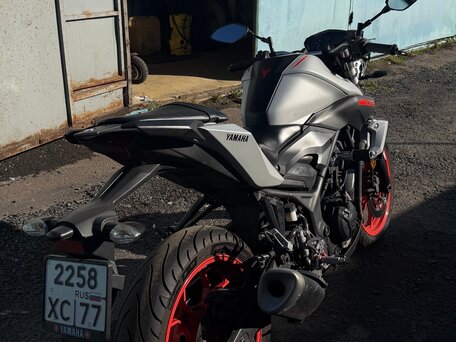 2019 Yamaha MT-03, серый, 430000 рублей, вид 1