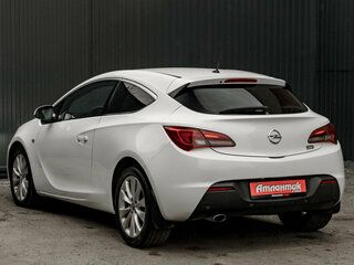 2013 Opel Astra GTC J Рестайлинг, белый, 760000 рублей, вид 4