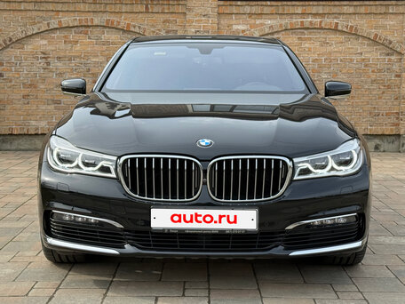 2018 BMW 7 серии Long 750Li xDrive VI (G11/G12), чёрный, 5500000 рублей, вид 2