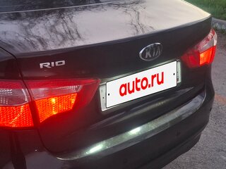 2012 Kia Rio 5-speed III, чёрный, 701000 рублей, вид 4
