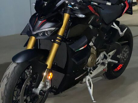 2021 Ducati Streetfighter V4, чёрный, 2100000 рублей, вид 4