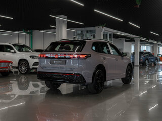 2026 Volkswagen Tiguan L Pro III (China Market), фиолетовый, 4940000 рублей, вид 5