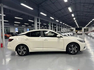 2022 Nissan Sylphy IV (B18), белый, 1300888 рублей, вид 4