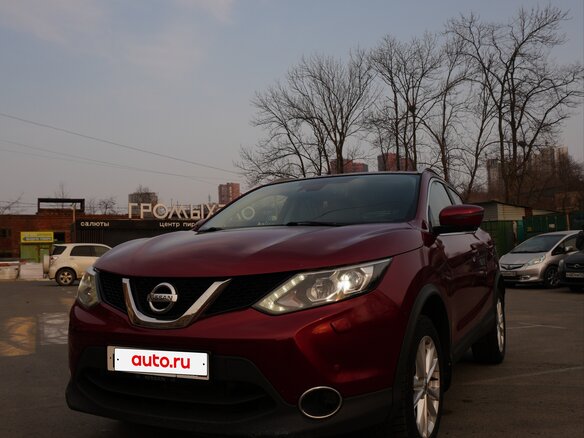 2017 Nissan Qashqai II, красный, 1295000 рублей