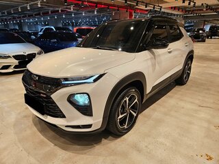 2022 Chevrolet TrailBlazer III, белый, 1685000 рублей, вид 1
