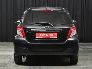 2013 Toyota Vitz III (XP130), чёрный, 795000 рублей, вид 5