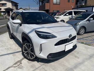 2023 Toyota Yaris Cross I, белый, 1564000 рублей, вид 1