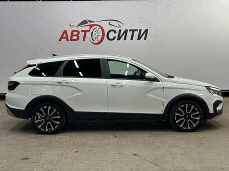 2024 Lada (ВАЗ) Vesta SW Cross I Рестайлинг (NG), белый, 1591000 рублей, вид 5