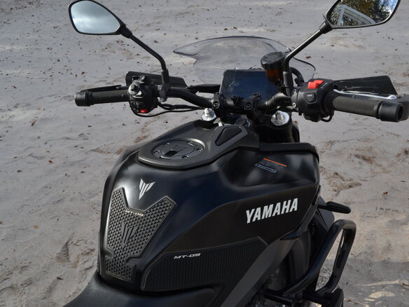 2025 Yamaha MT-09 (FZ-09), чёрный, 1380000 рублей - вид 15