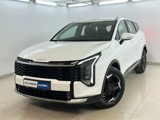 2025 Kia Sportage V Рестайлинг, белый, 4650000 рублей, вид 1