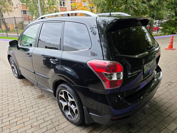 2014 Subaru Forester IV, чёрный, 1700000 рублей - вид 3