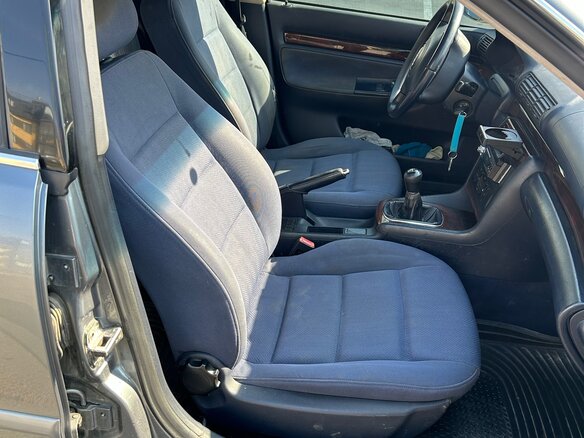 2000 Audi A4 I (B5) Рестайлинг, серый, 320000 рублей - вид 6