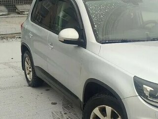 2012 Volkswagen Tiguan I Рестайлинг, серебристый, 1350000 рублей, вид 4