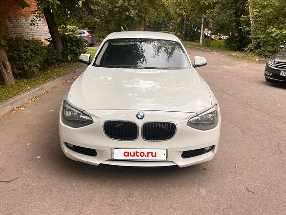 2013 BMW 1 серии 116i II (F20/F21), белый, 1100000 рублей