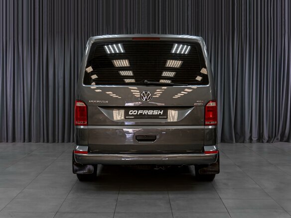 2016 Volkswagen Multivan T6, серый, 3269000 рублей - вид 3