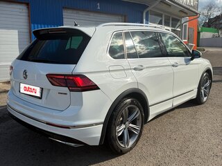 2019 Volkswagen Tiguan II, белый, 2565000 рублей, вид 4