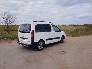 2017 Citroen Berlingo II Рестайлинг 2, белый, 1000000 рублей, вид 5