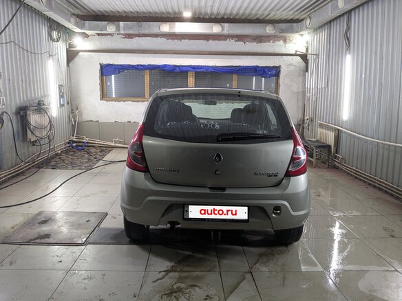 2014 Renault Sandero I, бежевый, 450000 рублей - вид 2