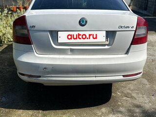 2013 Skoda Octavia II (A5) Рестайлинг, белый, 520000 рублей, вид 4