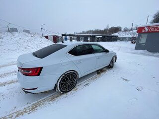 2018 Skoda Superb III, белый, 1980000 рублей, вид 5