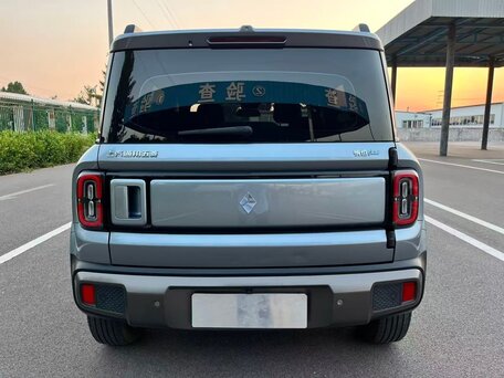 2024 Baojun Yep Plus, серебристый, 1400600 рублей, вид 4