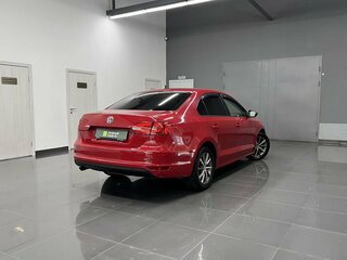 2011 Volkswagen Jetta VI, красный, 810000 рублей, вид 2