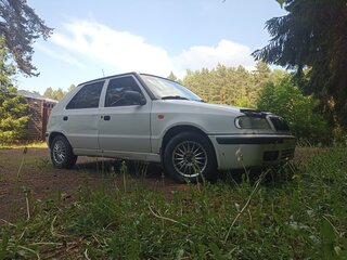 2001 Skoda Felicia I Рестайлинг, белый, 240000 рублей, вид 3