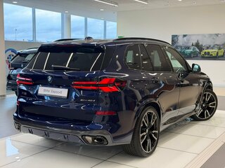 2026 BMW X5 40d IV (G05/G18) Рестайлинг, синий, 17090000 рублей, вид 4