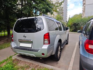2012 Nissan Pathfinder III Рестайлинг, серебристый, 2000000 рублей, вид 4