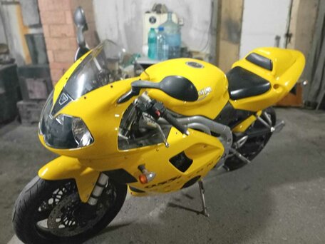 2002 Triumph Daytona 955i, жёлтый, 439000 рублей, вид 3