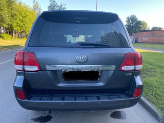2011 Toyota Land Cruiser 200 Series, серый, 3350000 рублей, вид 3